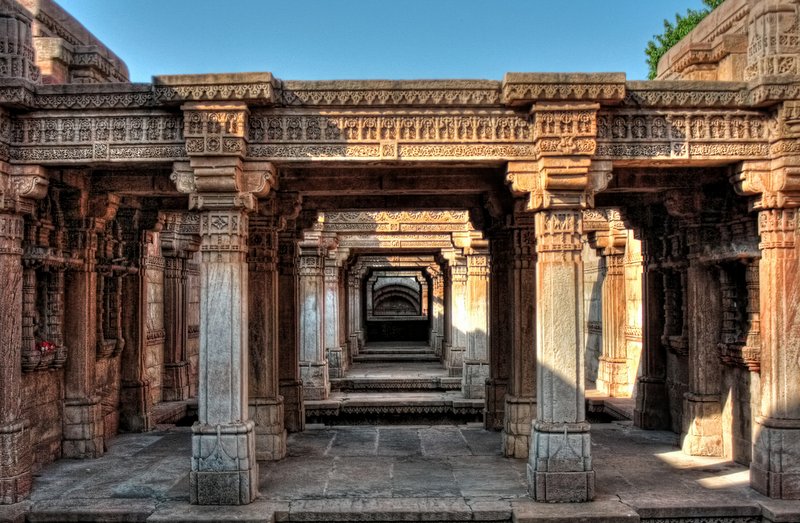 The Legend Behind the Stunning Architecture of Aadalaj, Ahmedabad ...